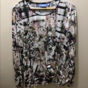 Simply Vera Vera Wang Long-sleeved tunic.